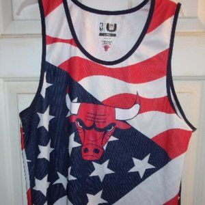 Large Chicago bulls sleeveless shirt